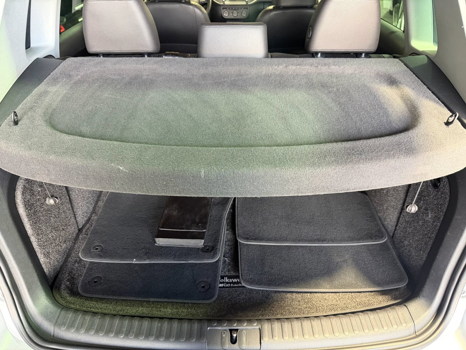 Used 2015 Volkswagen Tiguan SE FWD image 36