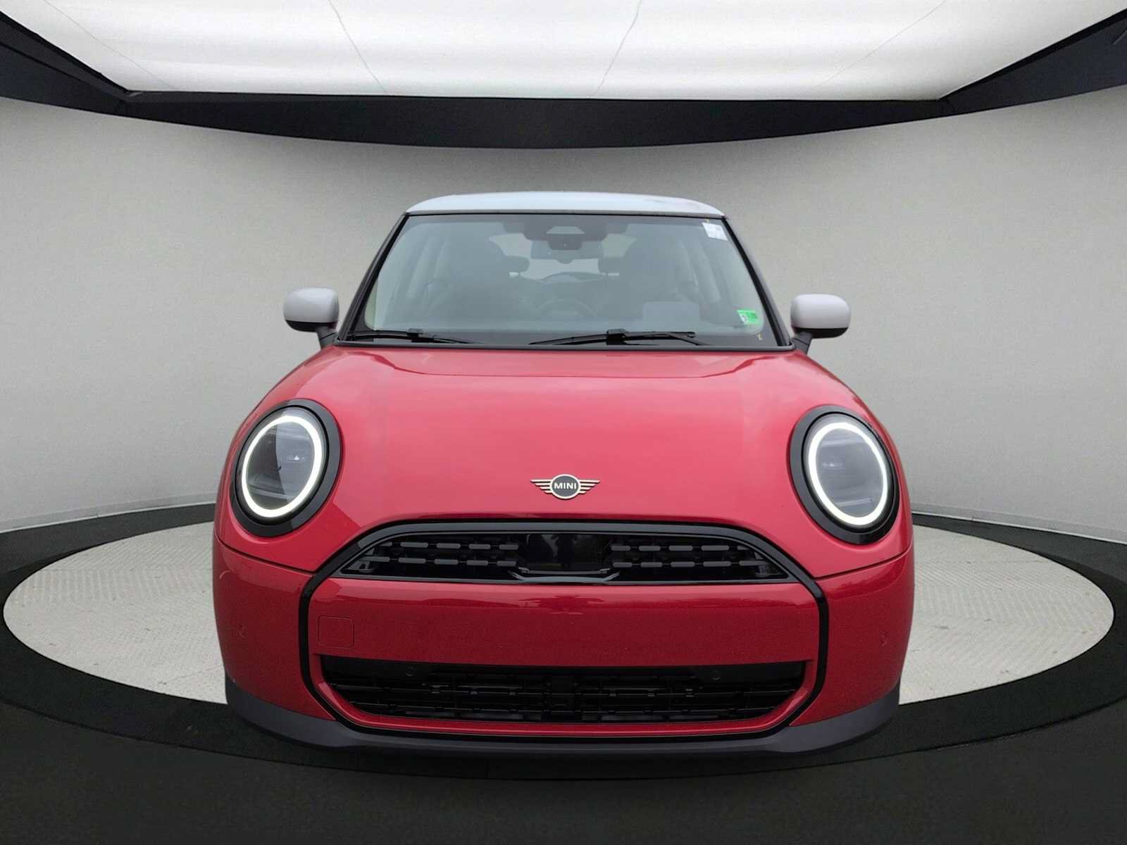 Used 2026 MINI Cooper 2-Door Hardtop FWD image 3