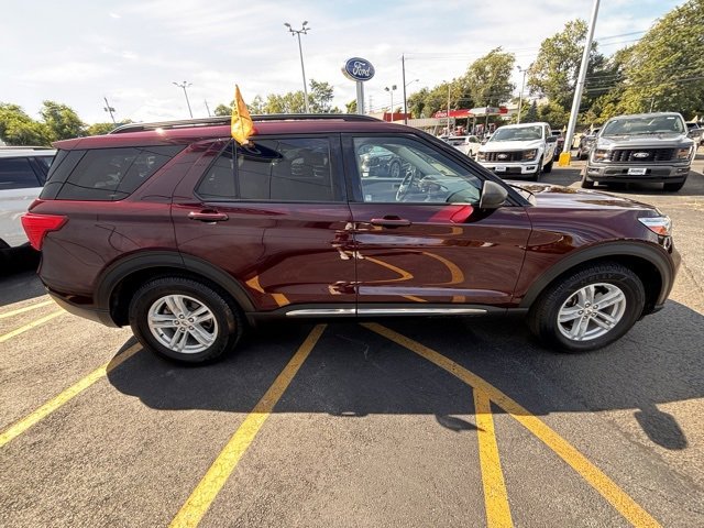 Certified 2022 Ford Explorer XLT w/ Equipment Group 202A image 9