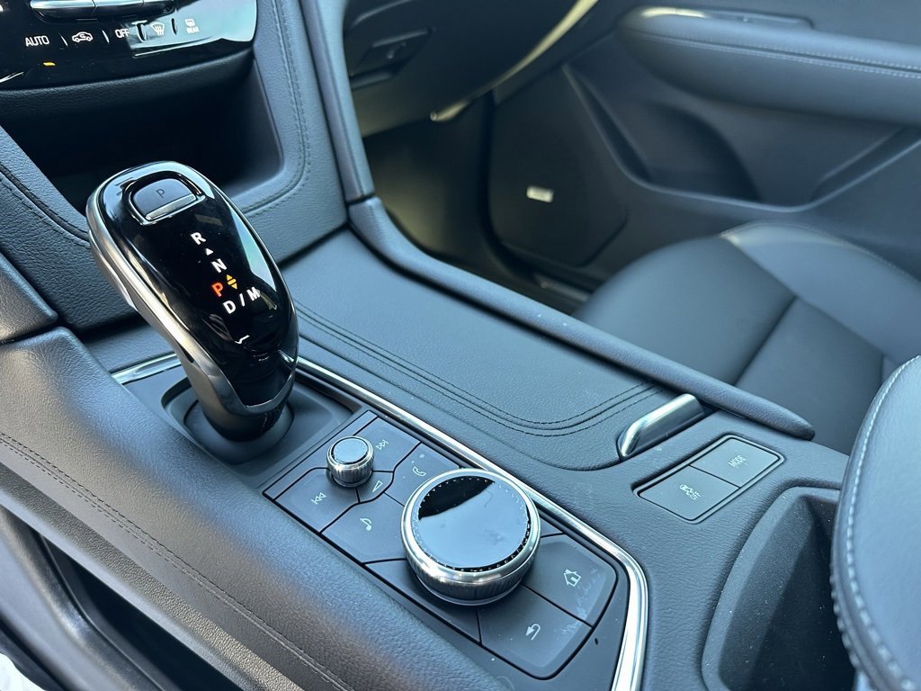 New 2026 Cadillac XT5 Luxury w/ LPO, Floor Liner Package image 23