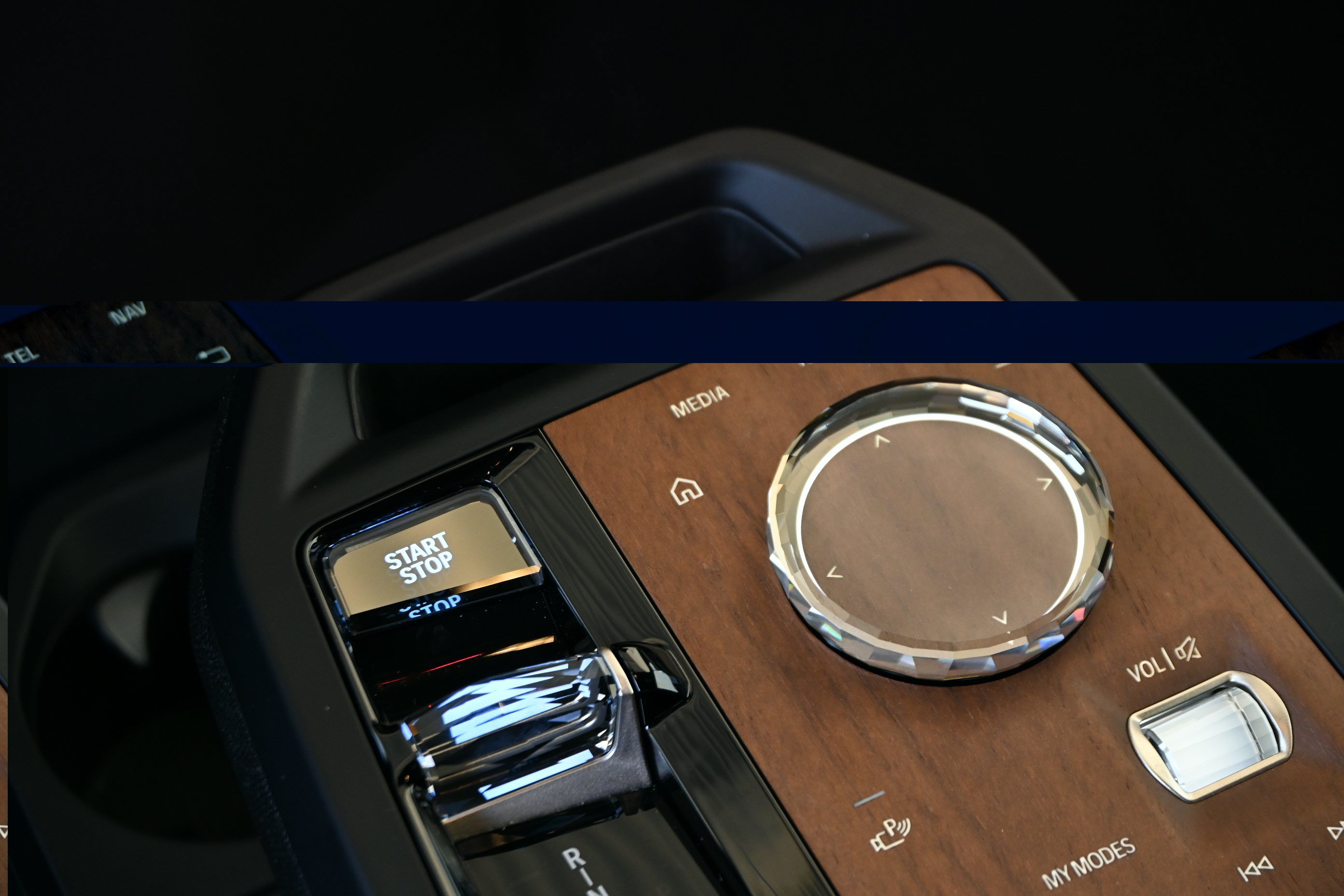 Certified 2024 BMW iX M60 AWD/4WD image 21