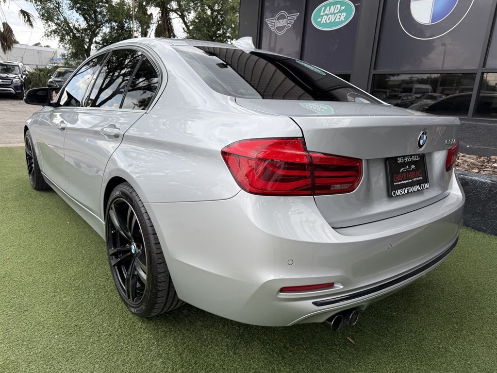 Used 2018 BMW 330i Sedan RWD image 4