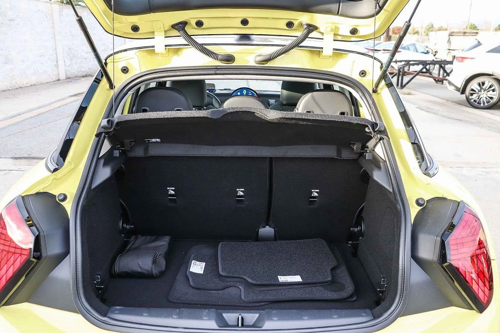 Used 2025 MINI Cooper S FWD image 31