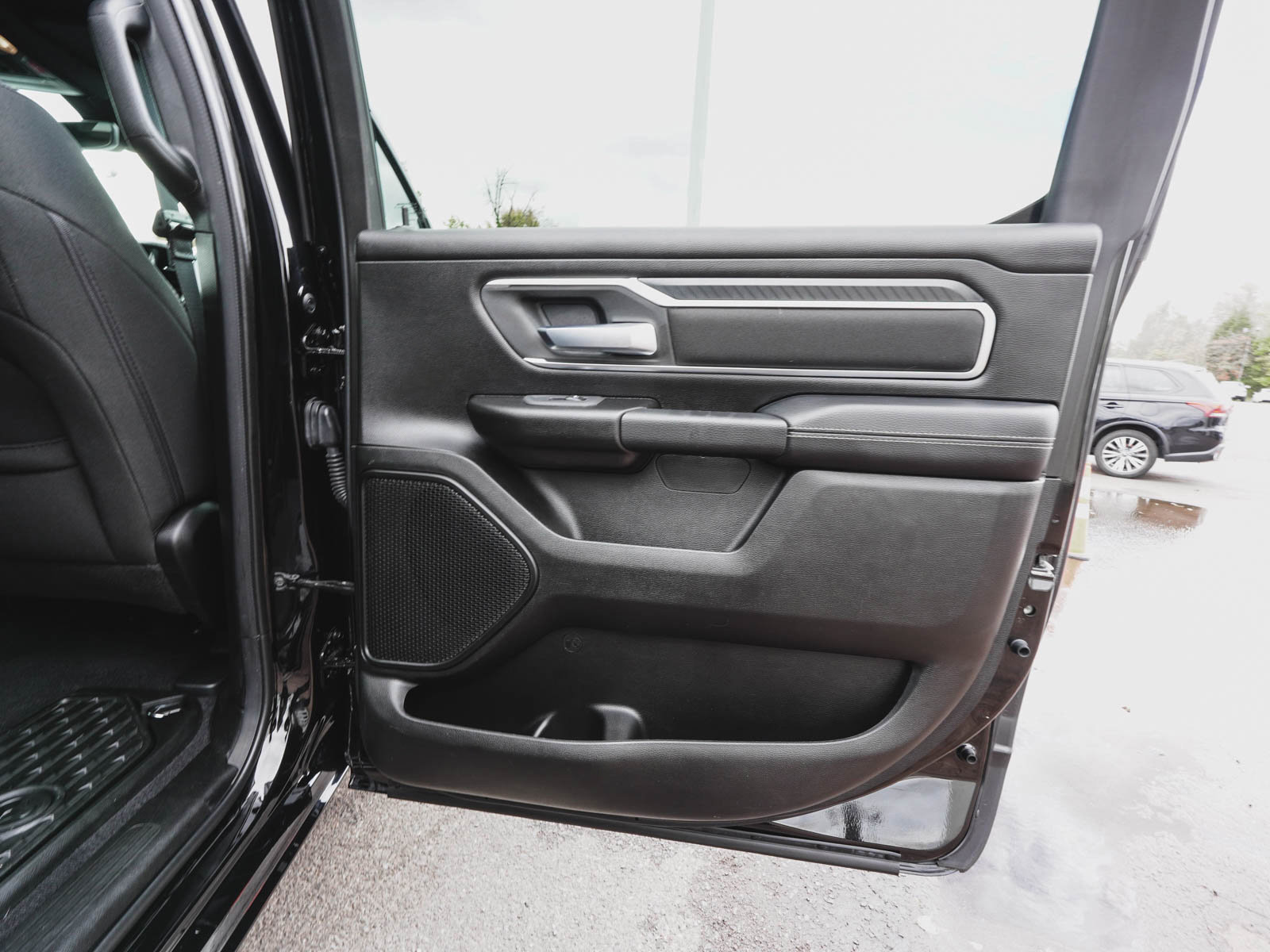 Used 2025 RAM 1500 Big Horn image 13