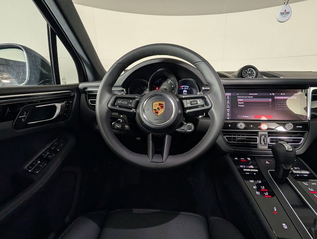 New 2026 Porsche Macan image 22