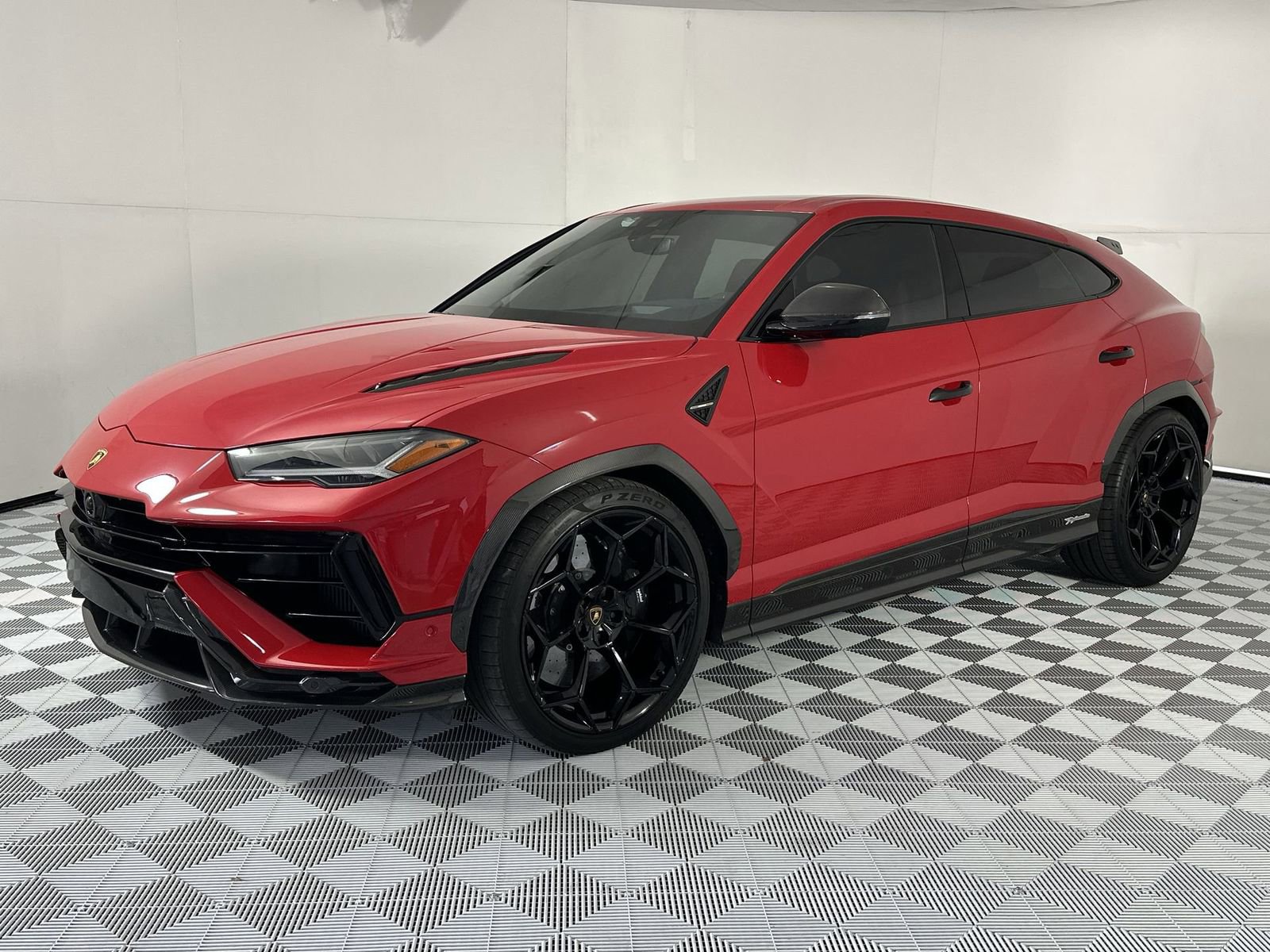 Used 2023 Lamborghini Urus Performante AWD/4WD image 4