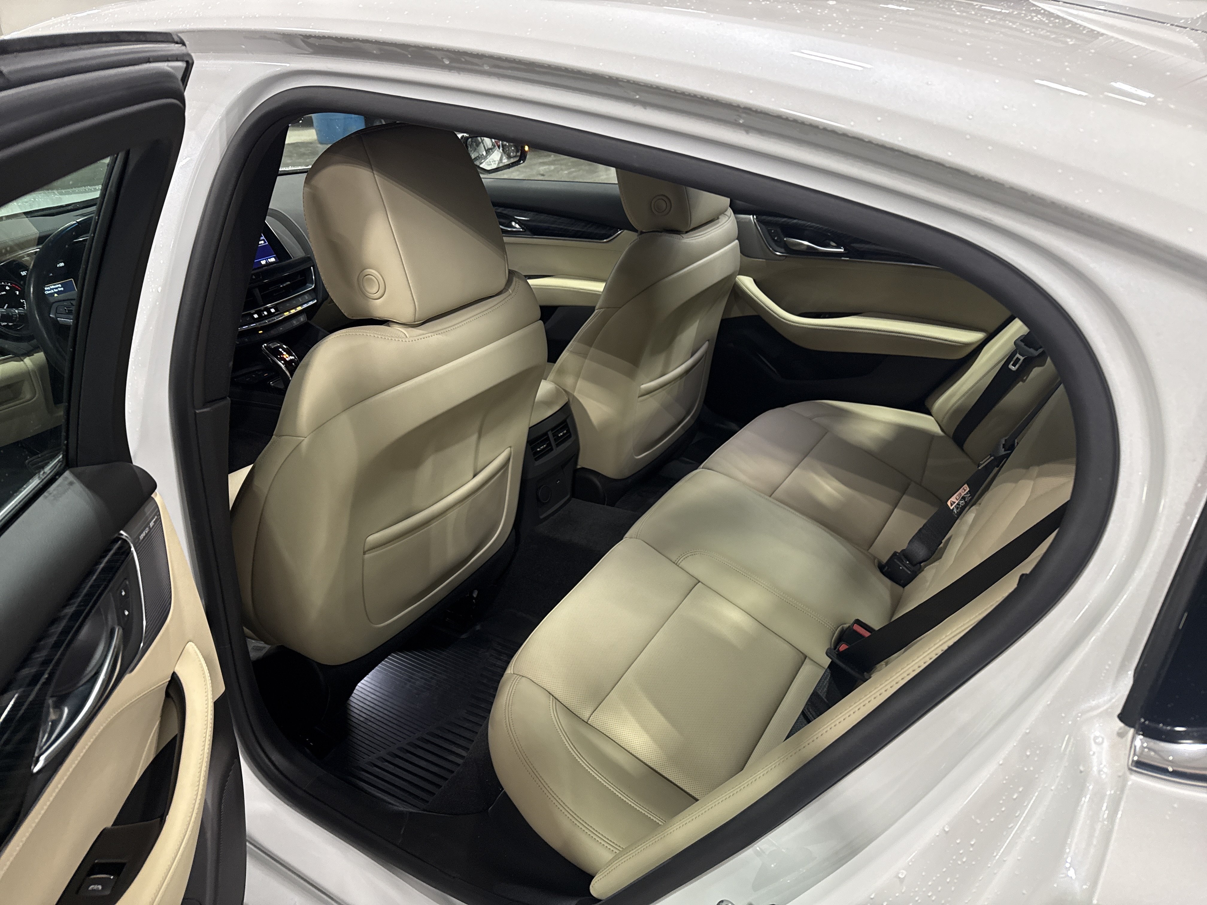 Used 2023 Cadillac CT5 Luxury AWD/4WD image 8