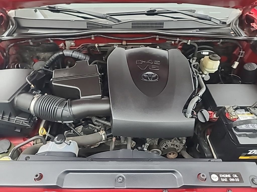 Used 2016 Toyota Tacoma SR image 33