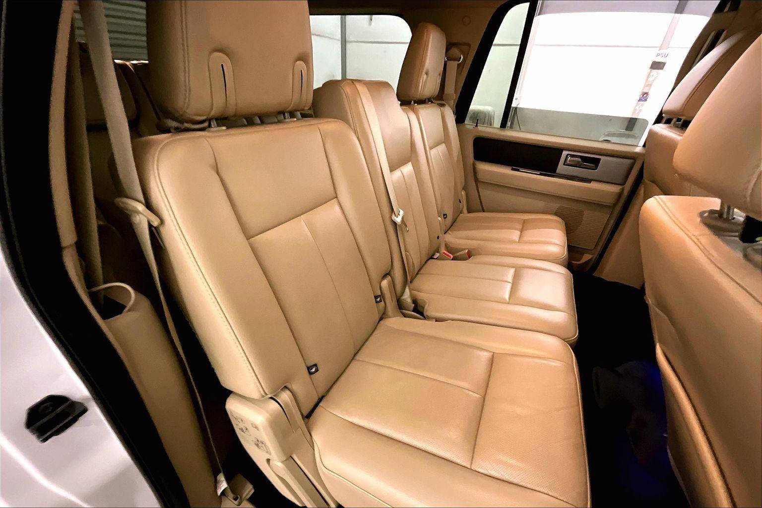 Used 2015 Ford Expedition EL XLT w/ Equipment Group 202A image 27