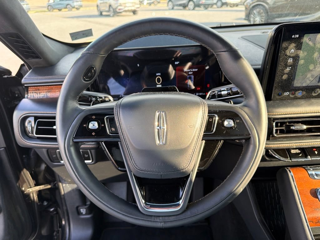 Certified 2025 Lincoln Aviator Black Label AWD/4WD image 29