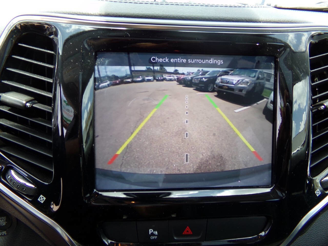Used 2019 Jeep Cherokee Limited image 58