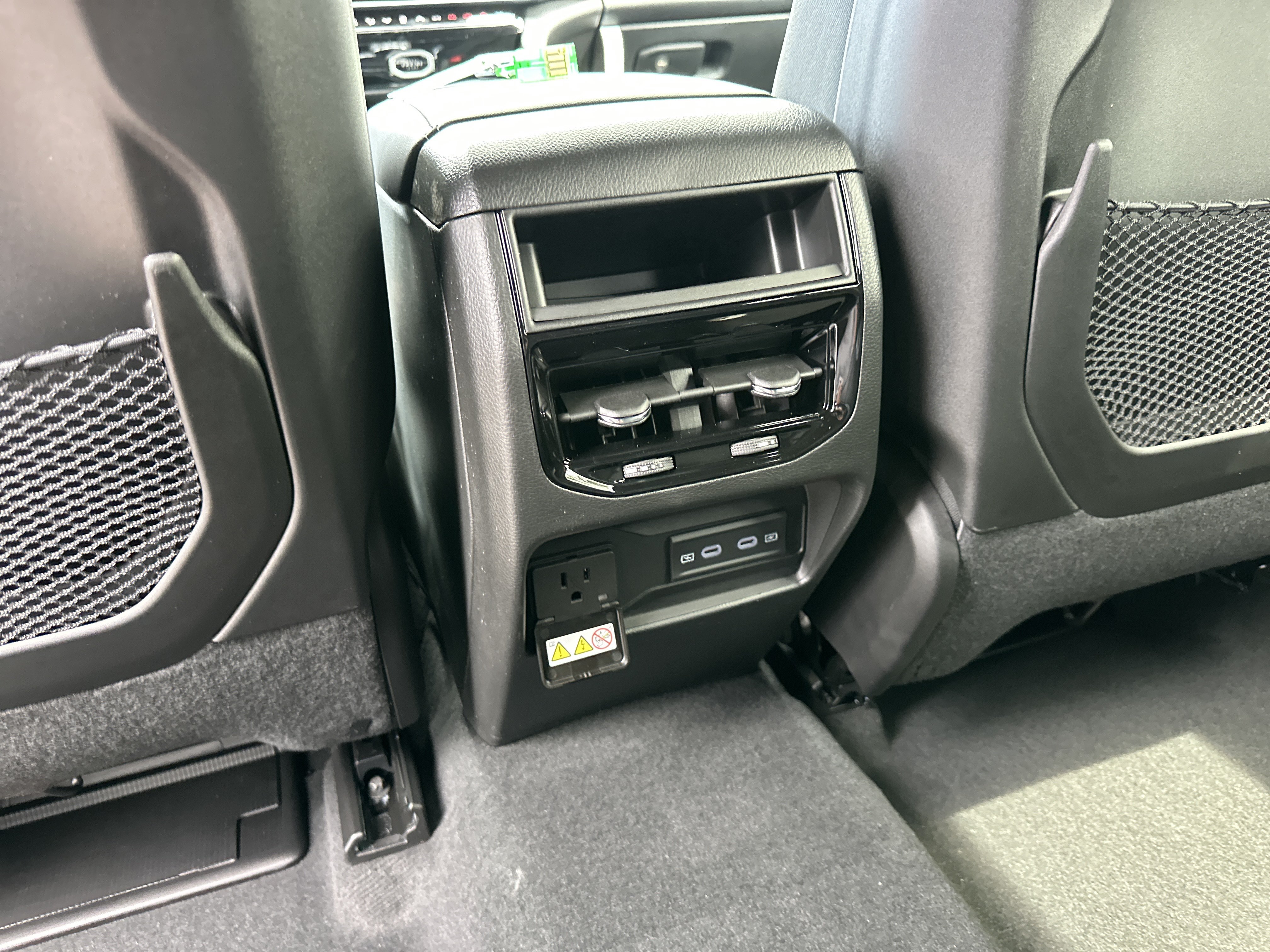 New 2026 Jeep Grand Cherokee Altitude AWD/4WD image 28