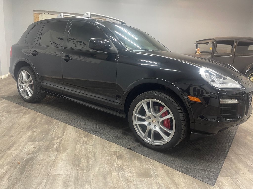 Used 2010 Porsche Cayenne GTS AWD/4WD image 6