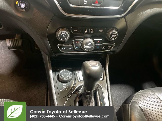 Used 2019 Jeep Cherokee Limited image 11