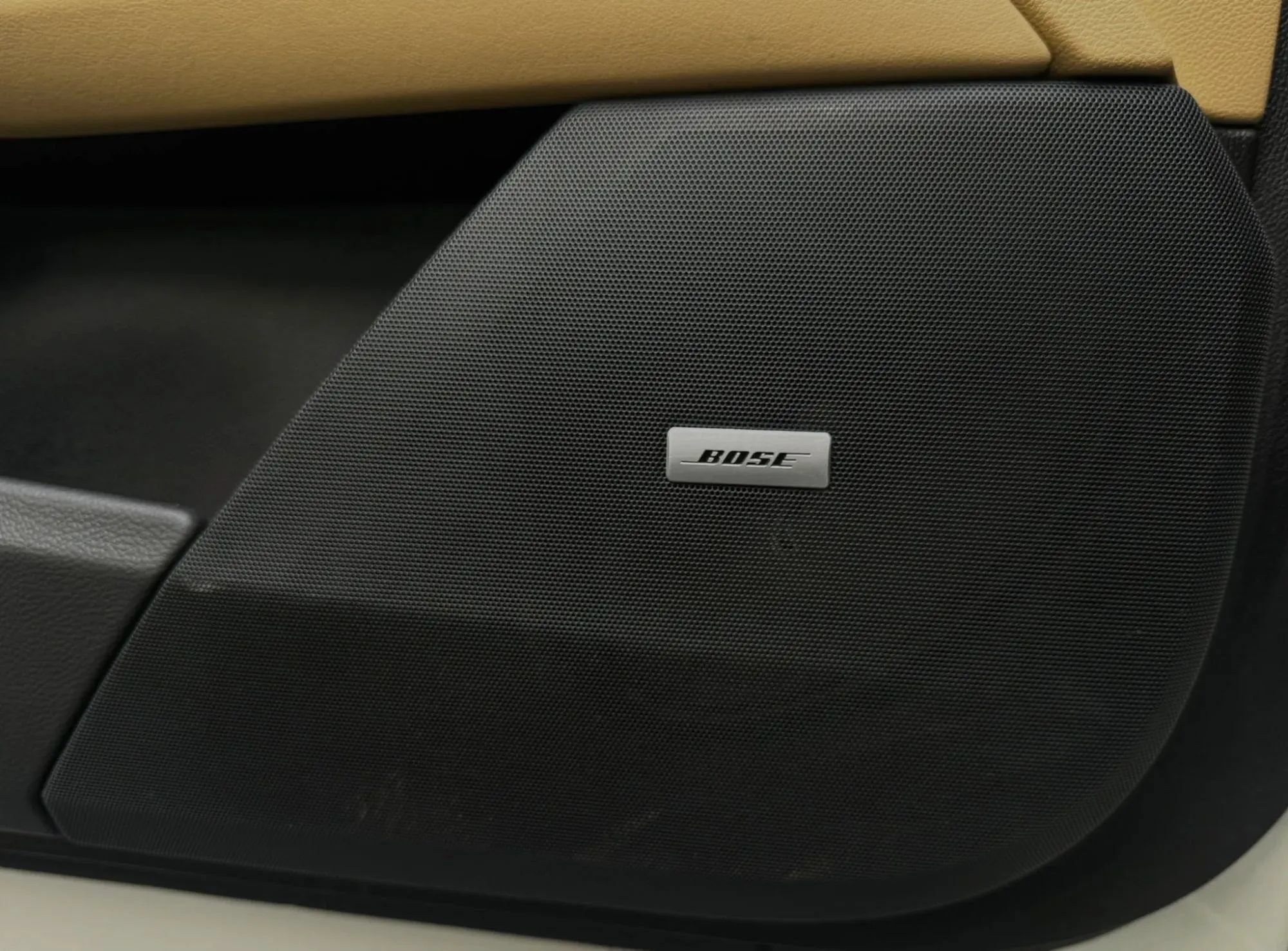 Used 2013 Cadillac XTS Premium FWD image 23