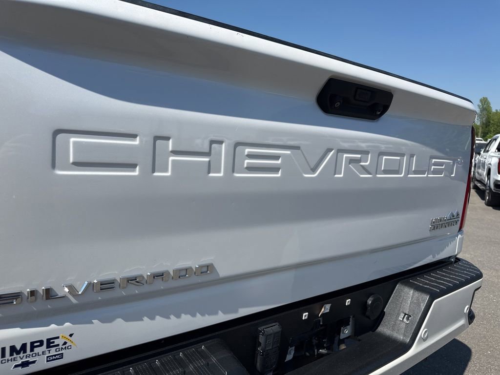 Used 2022 Chevrolet Silverado 3500 High Country w/ Z71 Off-Road Package image 32