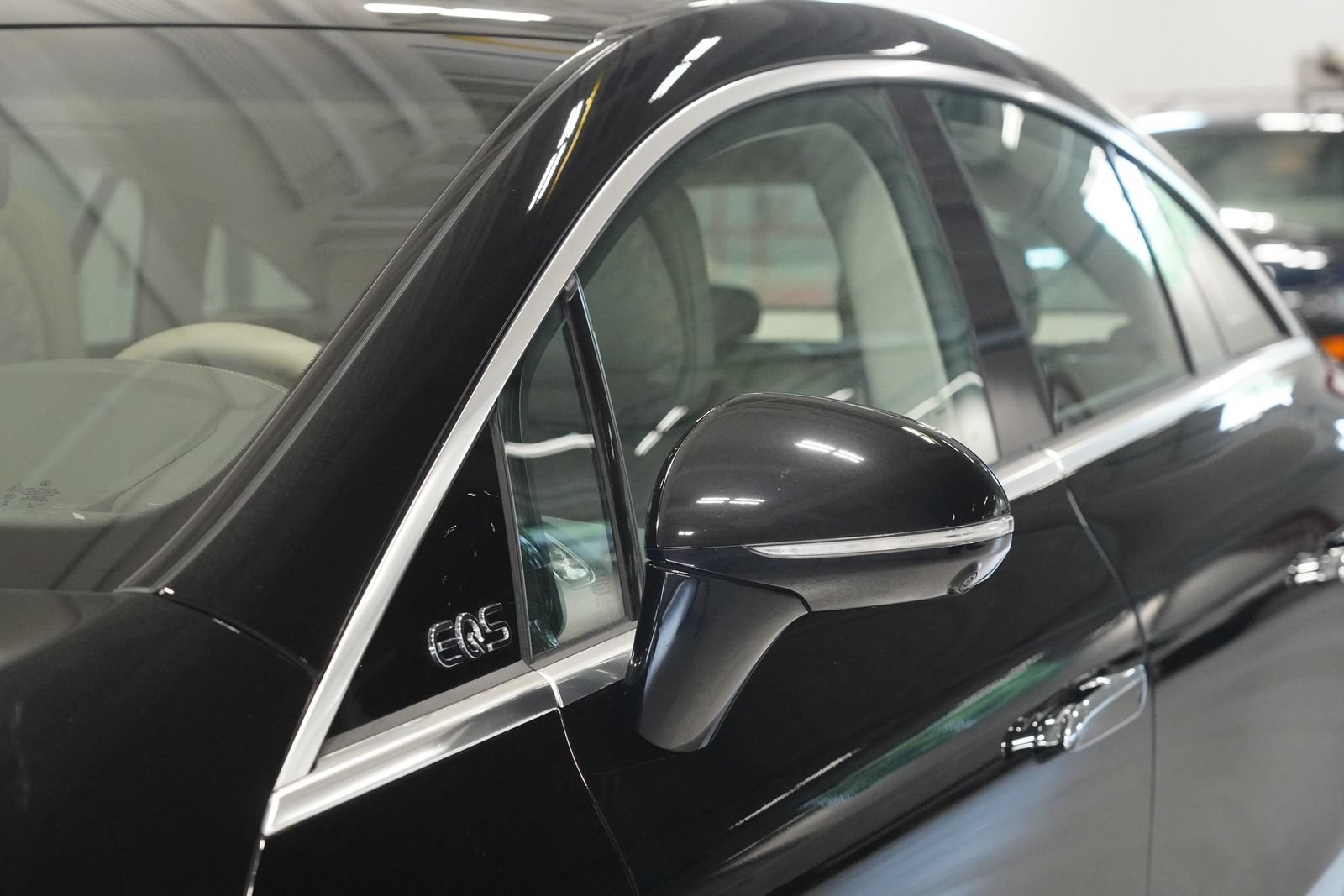 Certified 2023 Mercedes-Benz EQS 580 4MATIC Sedan image 7