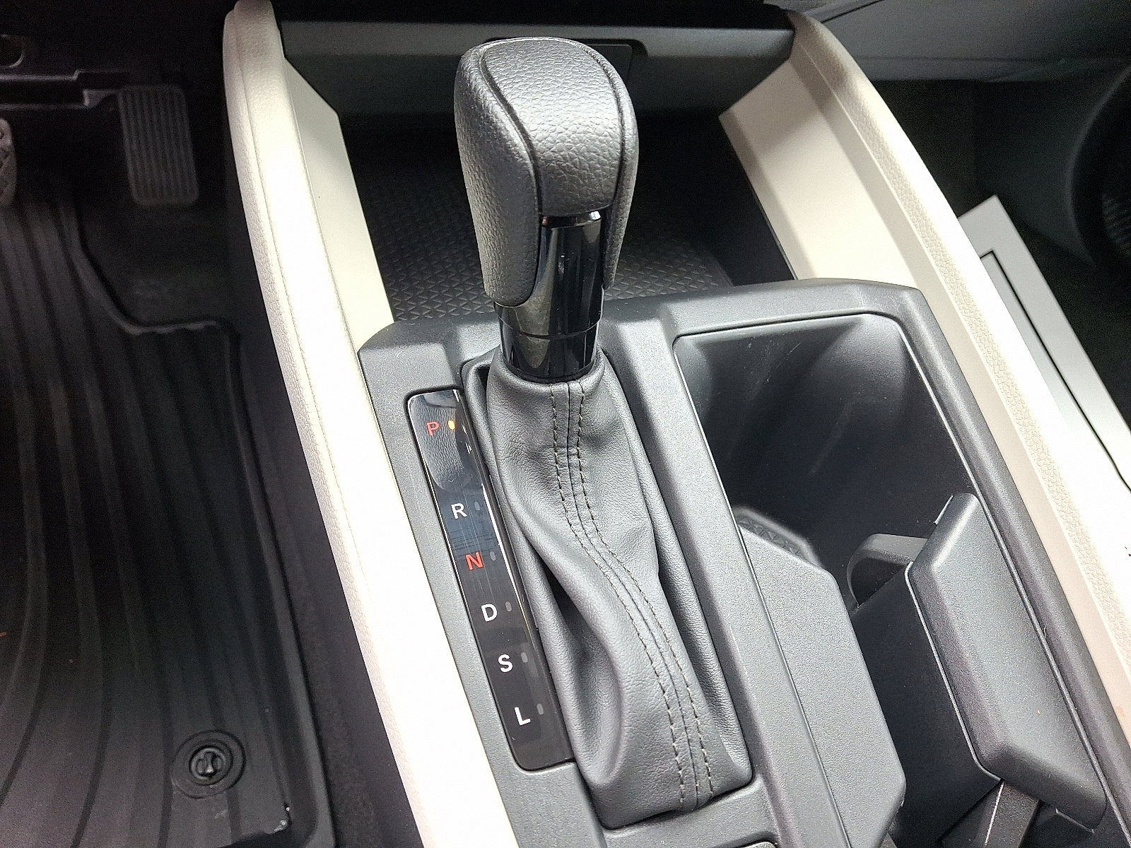 Certified 2023 Honda Accord EX image 15