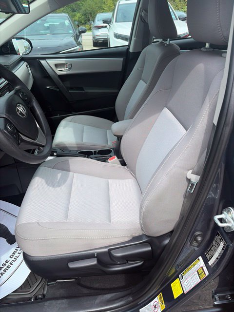 Used 2016 Toyota Corolla LE FWD image 10
