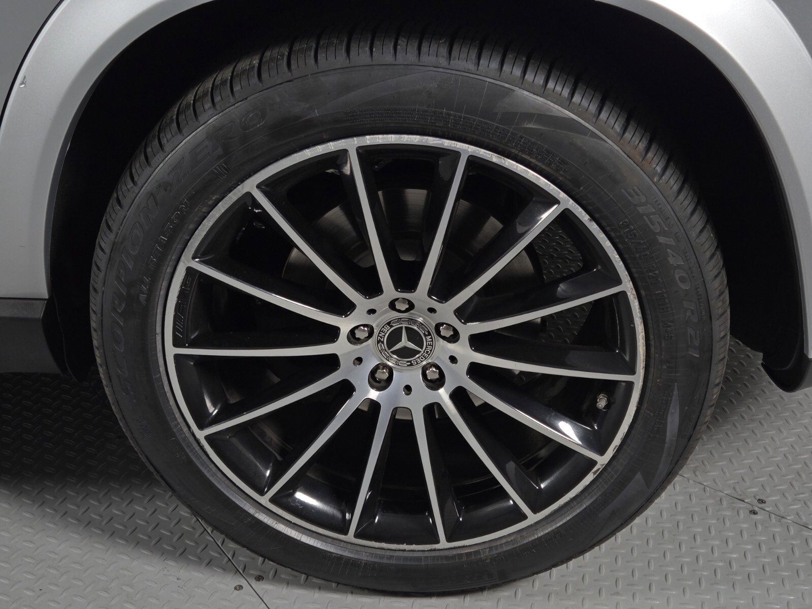 Used 2020 Mercedes-Benz GLE 350 4MATIC image 10