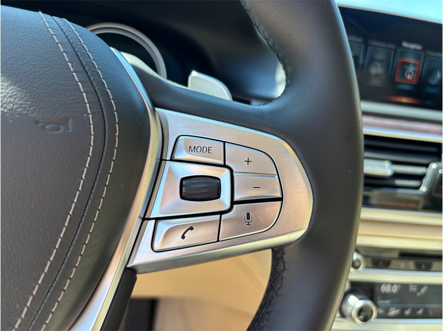 Used 2016 BMW 750i RWD image 29