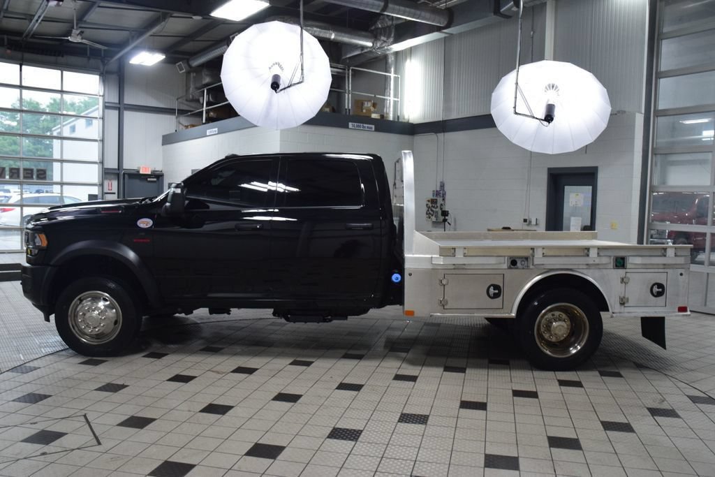 Used 2024 RAM 4500 Tradesman w/ Convenience Group AWD/4WD image 3
