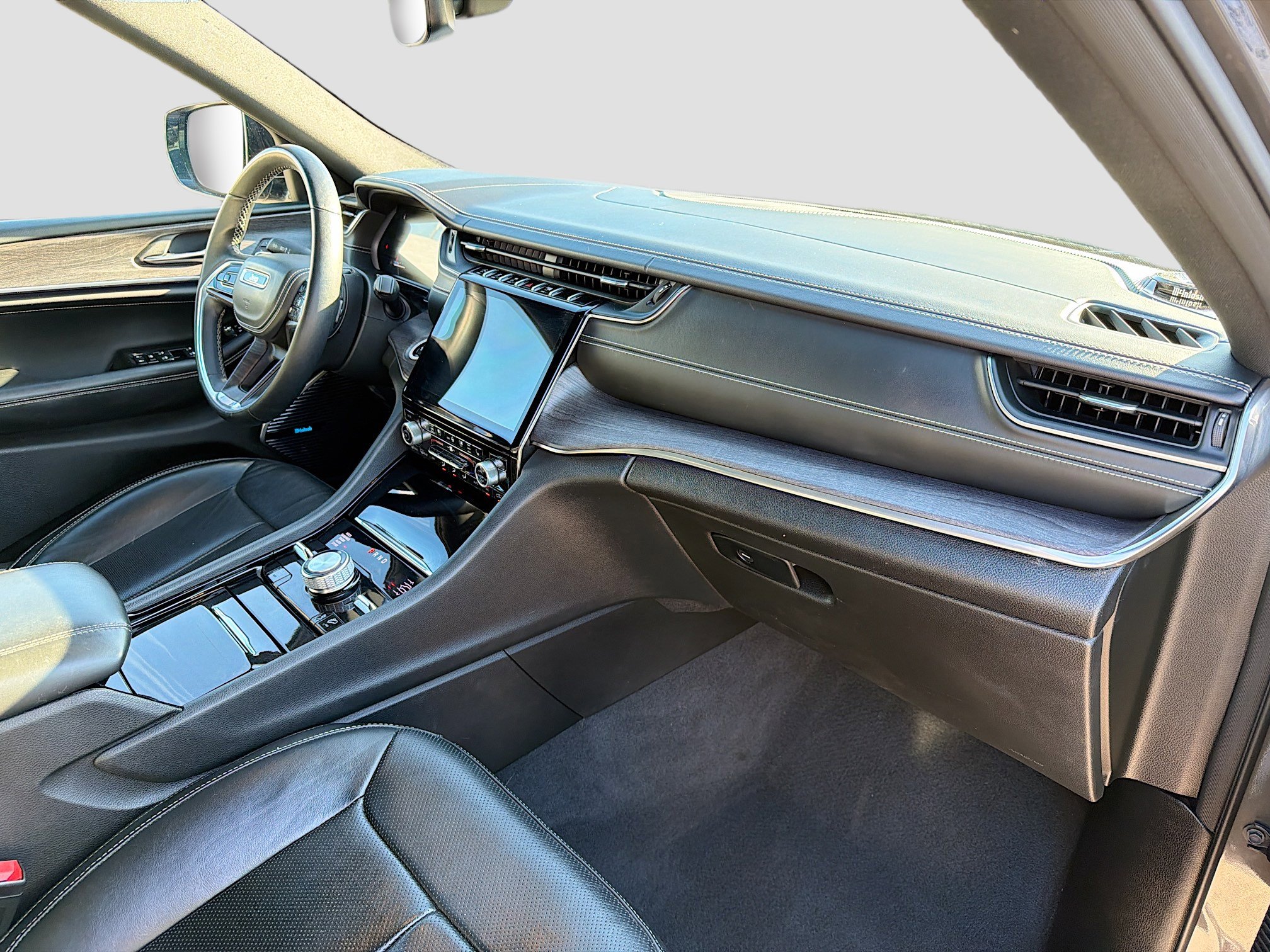 Used 2022 Jeep Grand Cherokee L Overland image 16