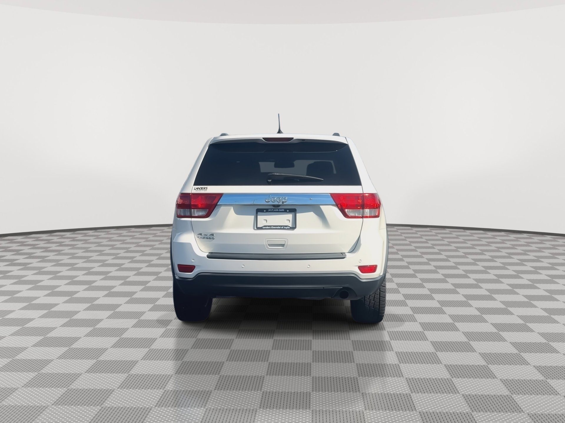Used 2012 Jeep Grand Cherokee Laredo AWD/4WD image 8