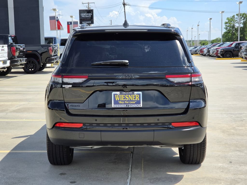 Used 2025 Jeep Grand Cherokee Limited AWD/4WD image 6