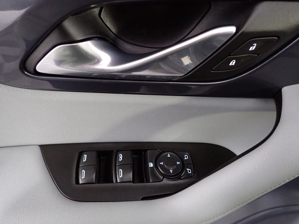 Used 2019 Chevrolet Blazer LT image 22