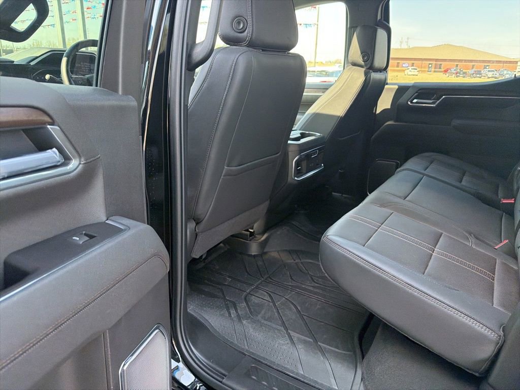 Used 2025 Chevrolet Silverado 1500 High Country w/ High Country Premium Package image 21
