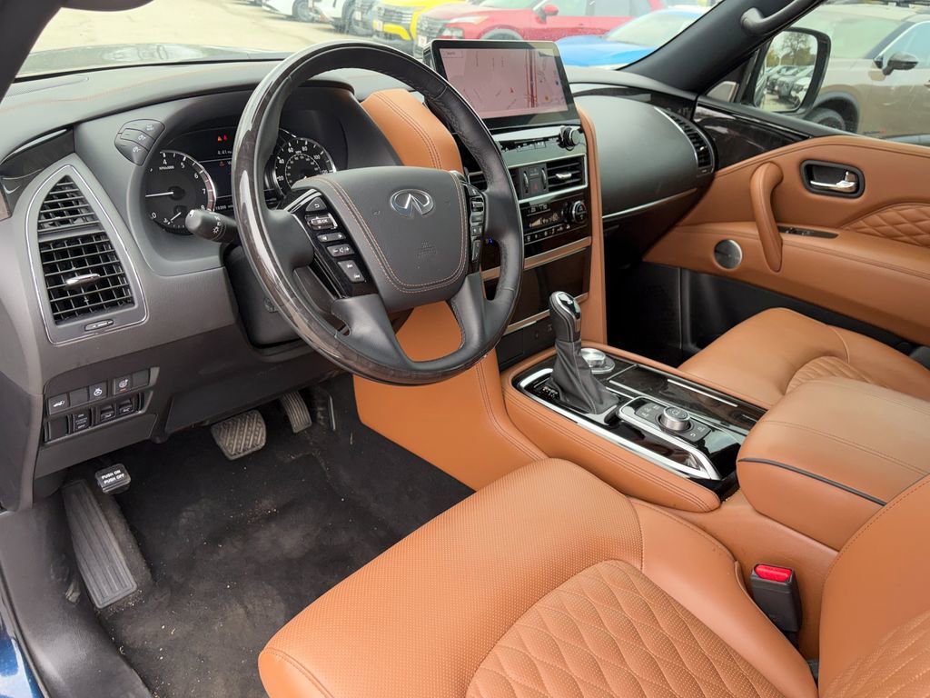 Used 2024 INFINITI QX80 Sensory w/ Cargo Package AWD/4WD image 8