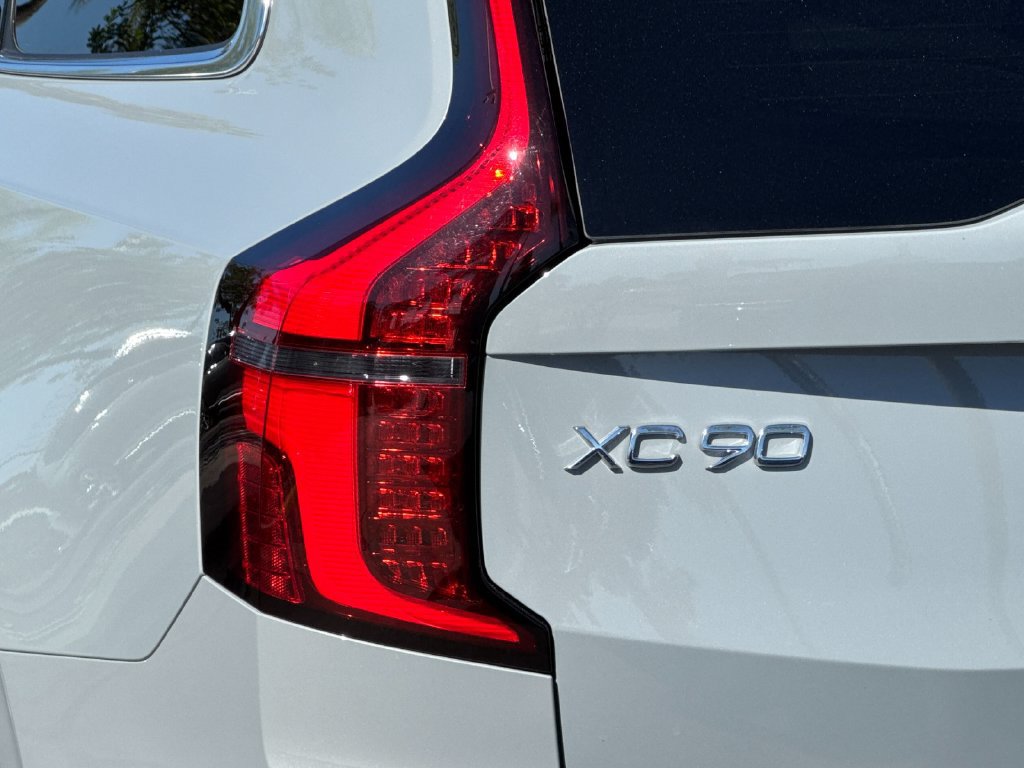 Certified 2026 Volvo XC90 B6 Plus AWD/4WD image 27