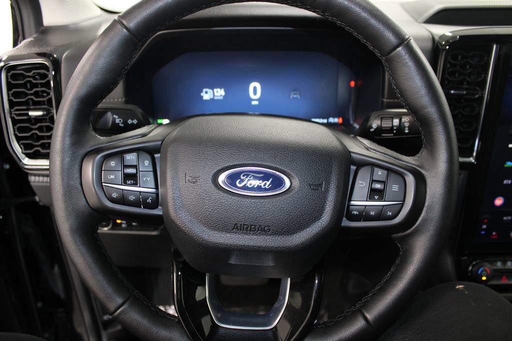 Used 2024 Ford Ranger Lariat w/ FX4 Off-Road Package image 37