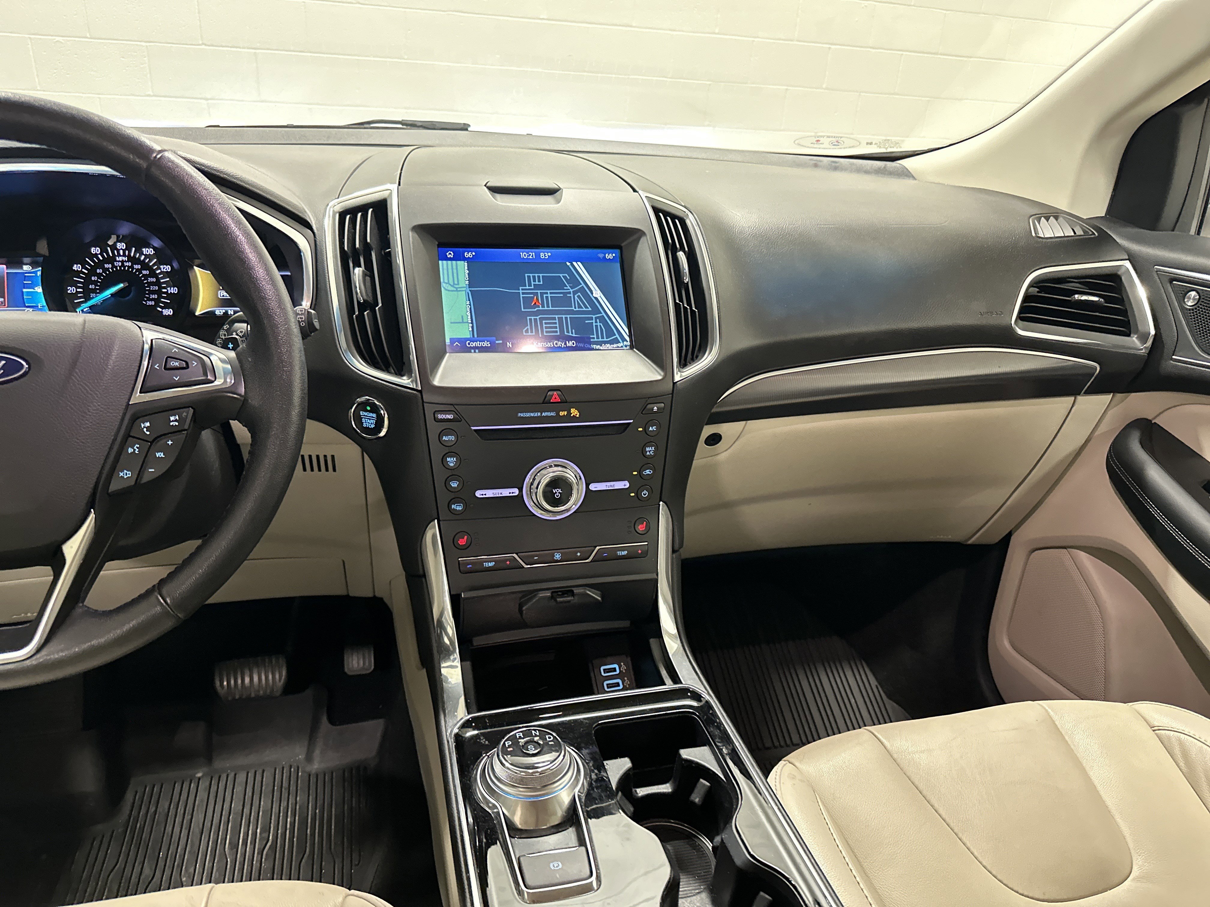 Used 2019 Ford Edge Titanium w/ Cold Weather Package AWD/4WD image 30