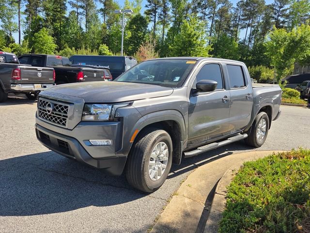 Used 2022 Nissan Frontier SV image 3