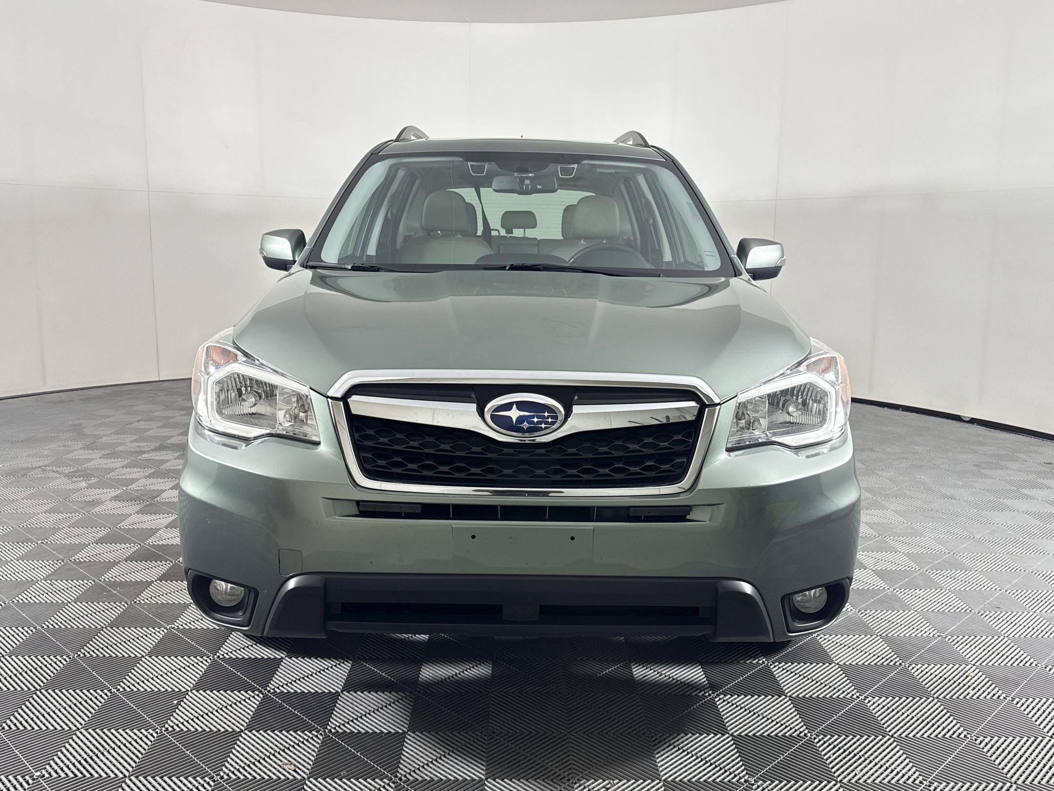 Used 2015 Subaru Forester 2.5i Touring w/ Eyesight & Navigation System AWD/4WD image 6