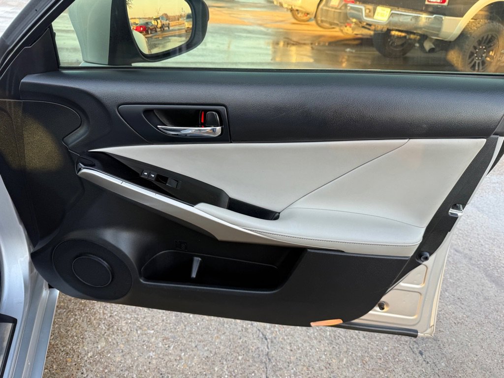 Used 2015 Lexus IS 250 AWD w/ Navigation System Package image 25