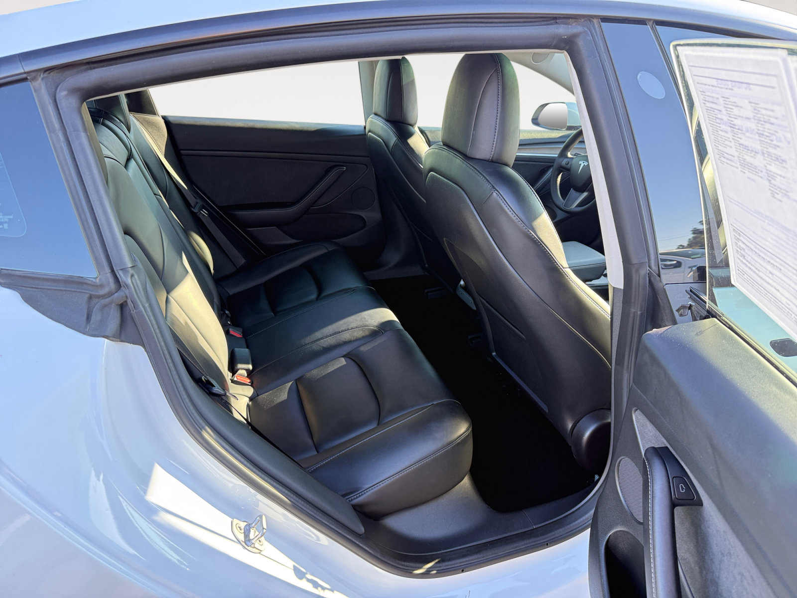 Used 2022 Tesla Model 3 Long Range image 18