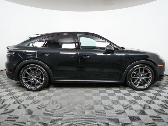 Certified 2025 Porsche Cayenne Turbo GT image 28