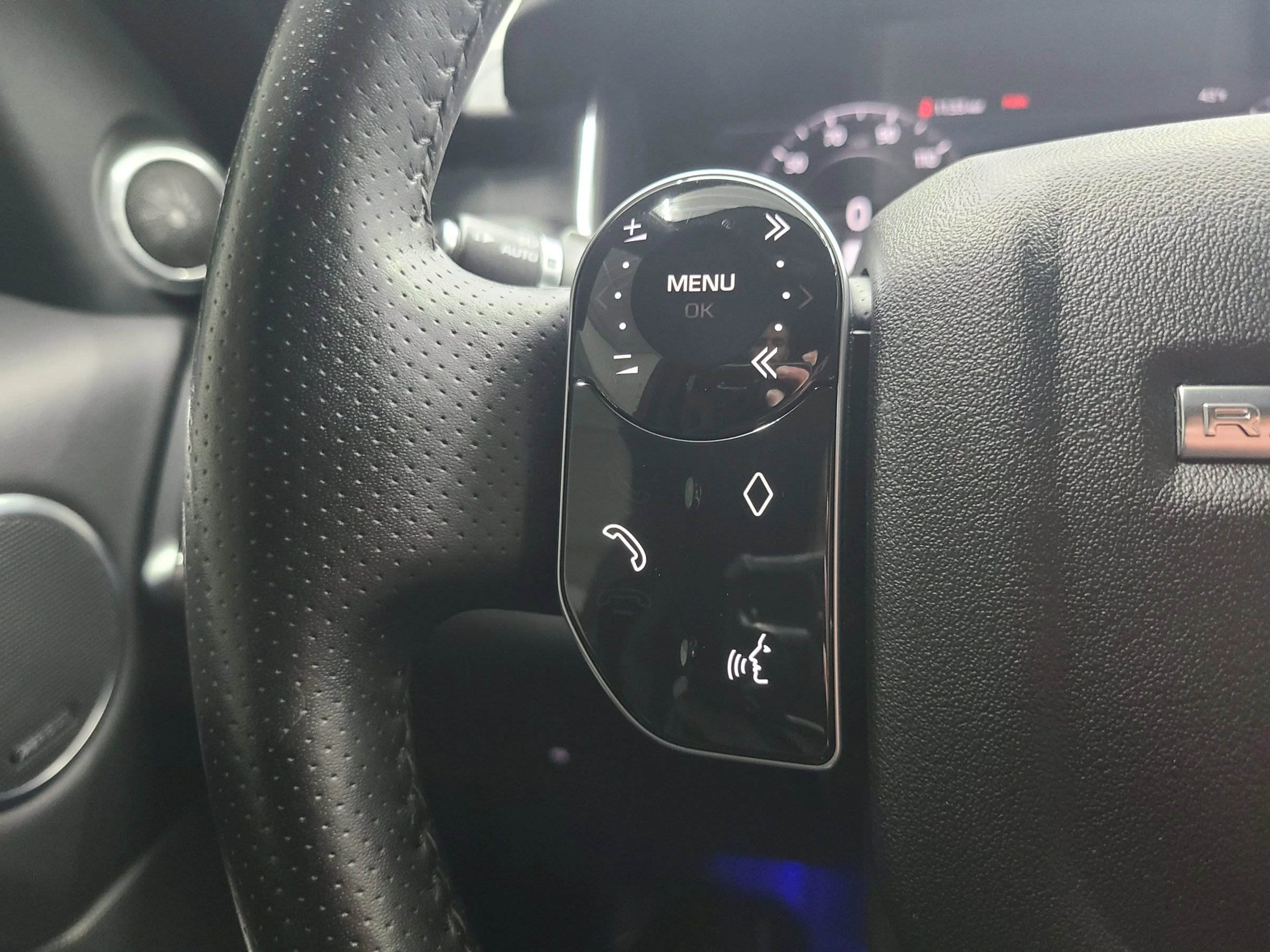 Used 2018 Land Rover Range Rover Sport HSE image 31