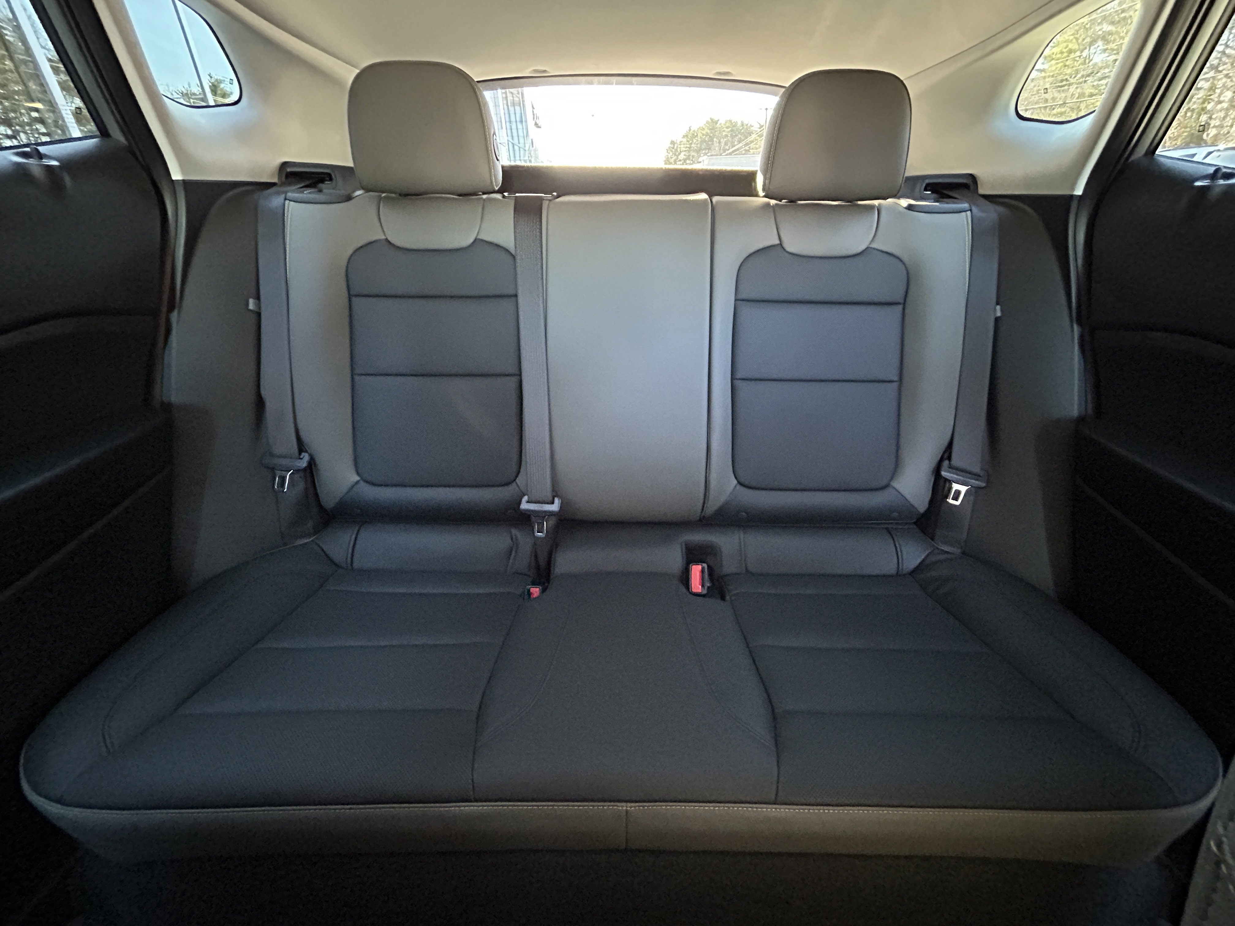 Used 2024 Chevrolet Trax ACTIV w/ Sunroof Package image 34