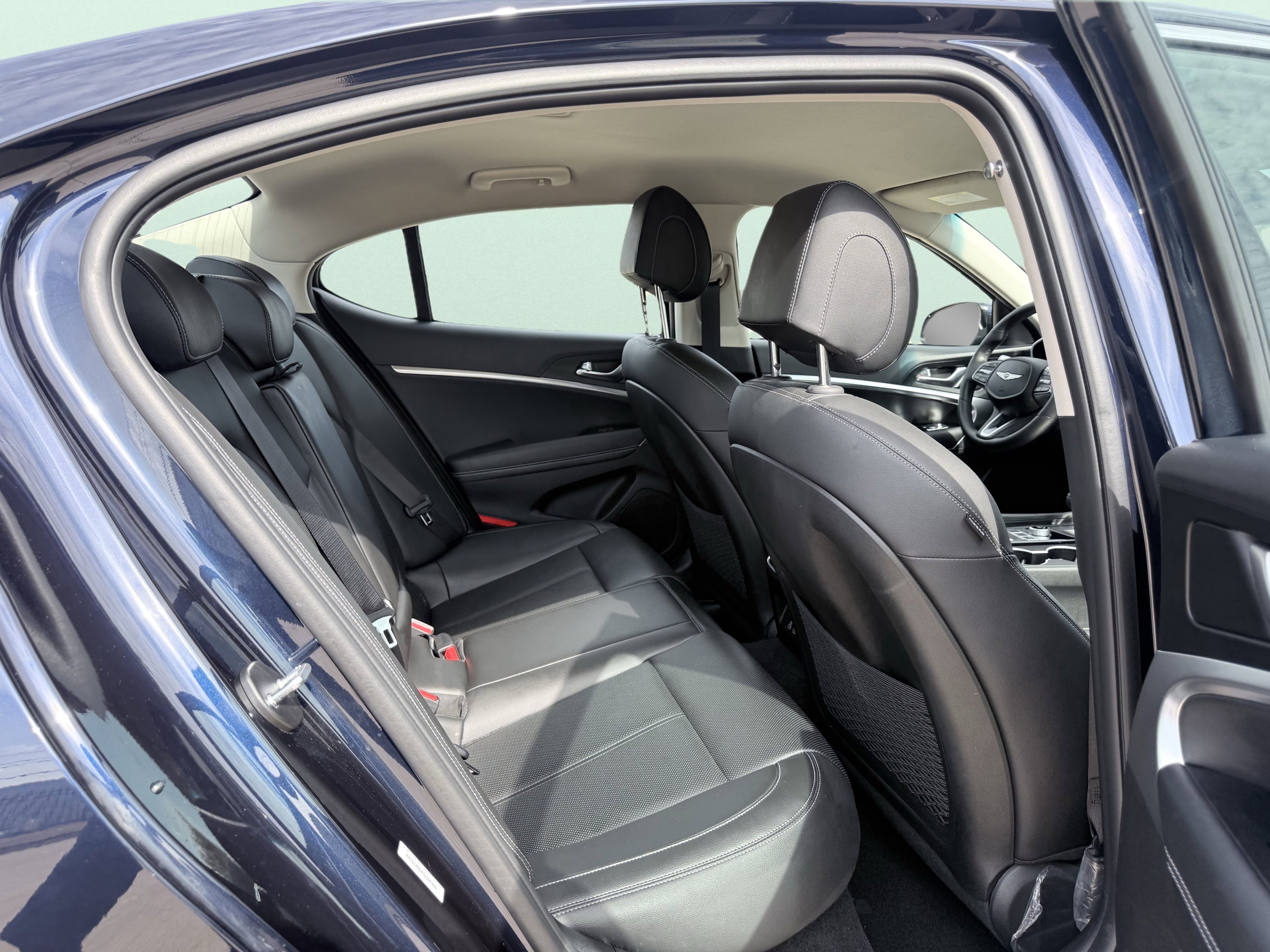 Used 2026 Genesis G70 2.5T image 38