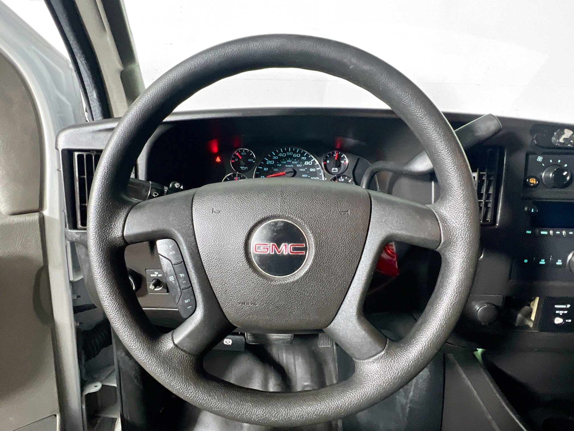Used 2020 GMC Savana 2500 w/ Driver Convenience Package RWD image 16