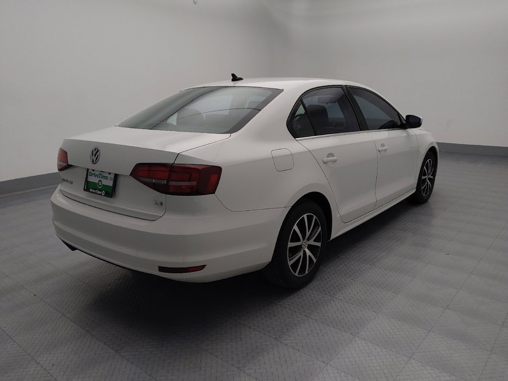 Used 2018 Volkswagen Jetta SE image 9
