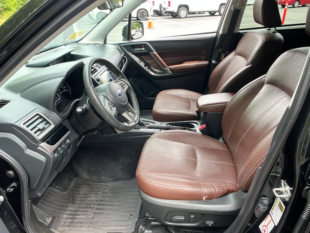 Used 2017 Subaru Forester 2.5i Touring AWD/4WD image 9