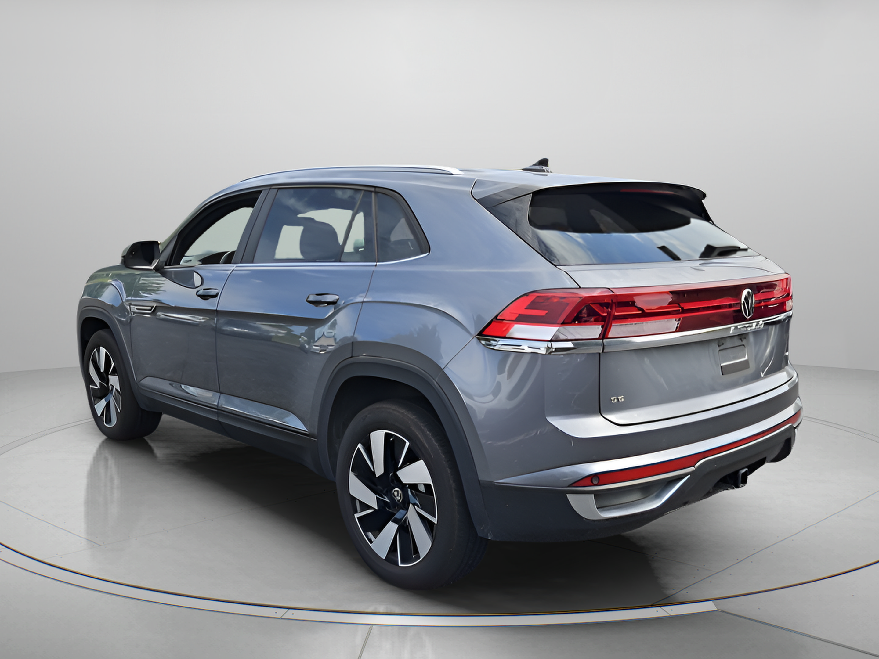 Certified 2024 Volkswagen Atlas Cross Sport SE AWD/4WD image 3