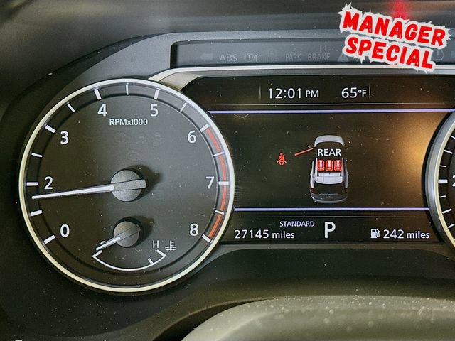 Used 2025 Nissan Rogue SV image 14