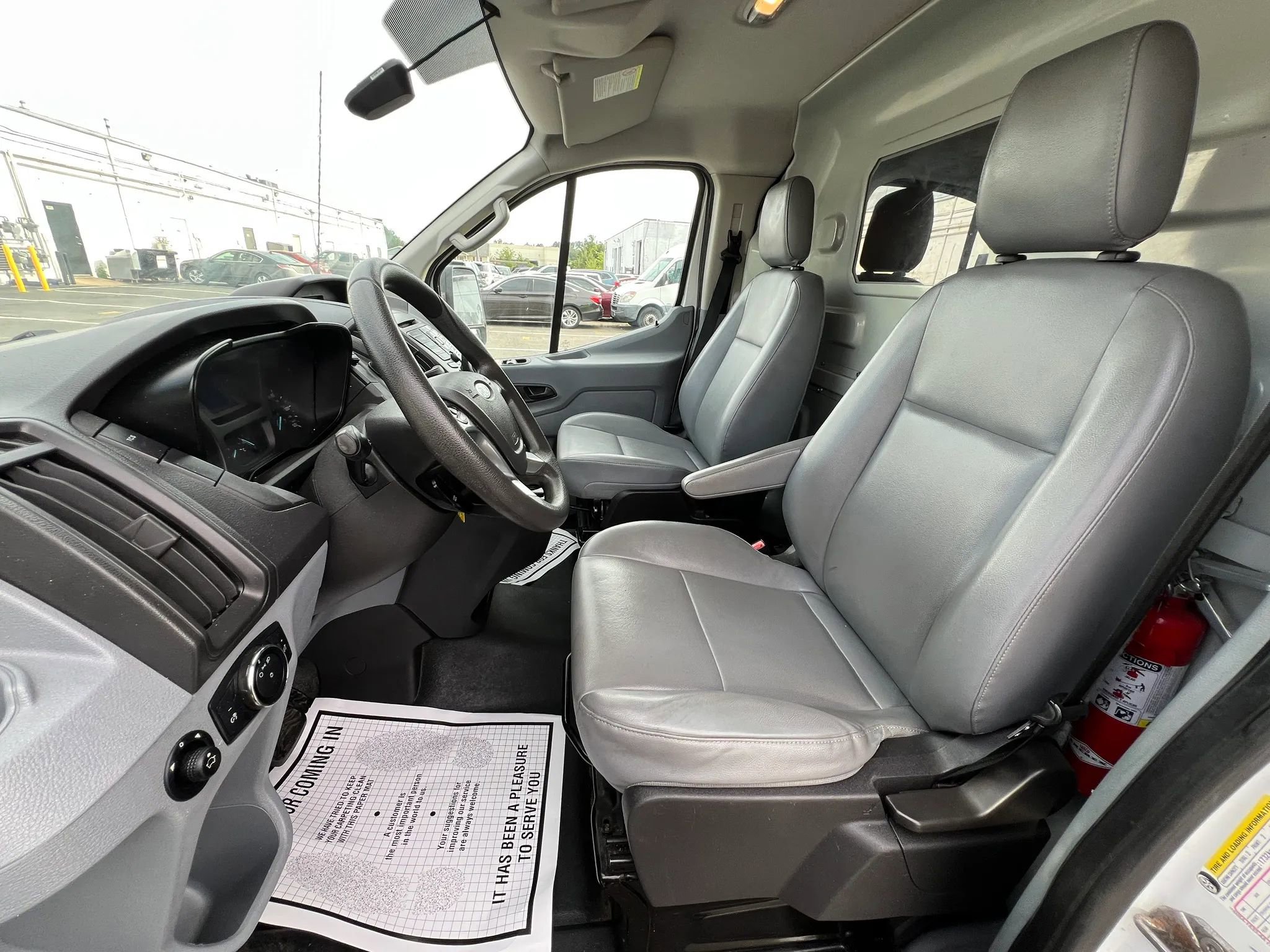 Used 2015 Ford Transit 250 130 Low Roof w/ Exterior Upgrade Package RWD image 23