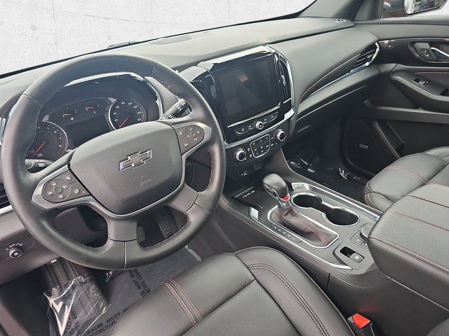 Used 2023 Chevrolet Traverse RS image 18